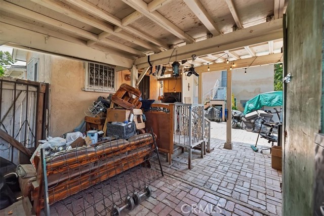 1218 S Sultana Avenue, Ontario CA: https://media.crmls.org/medias/db01f376-33fd-4128-9ad7-a0ce590ecdda.jpg