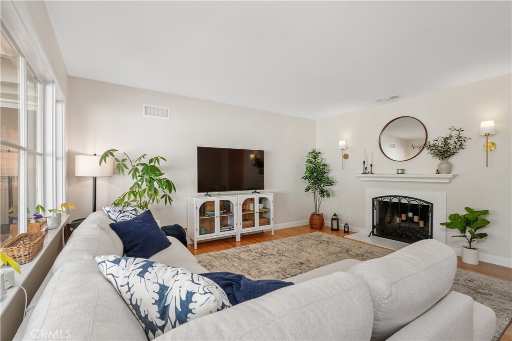 3309 Wedgewood Lane Burbank img 32