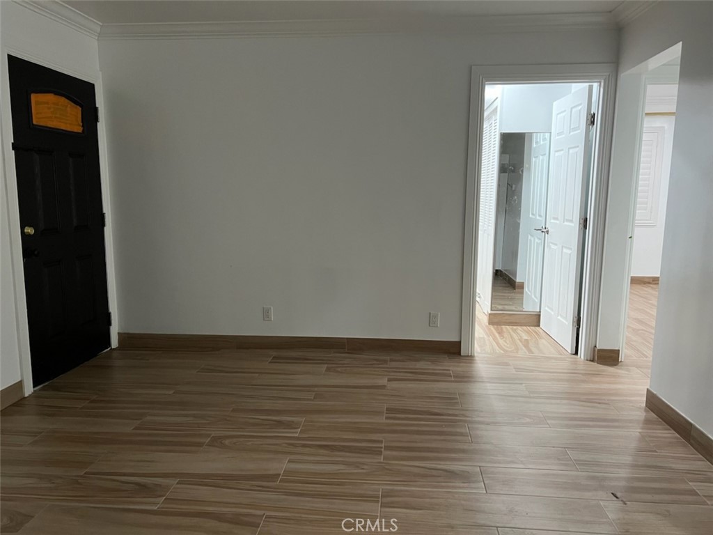 https://media.crmls.org/medias/db031e4f-8119-4cd0-959b-8b43b6ad51d8.jpg?preset=X-Large