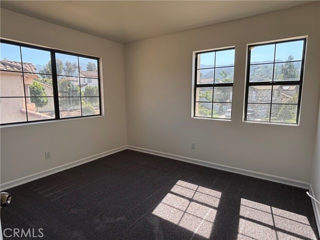 22954 Zinnia Circle, Corona CA: https://media.crmls.org/medias/db034a12-83d5-45e1-a0e2-b886bfca86d5.jpg