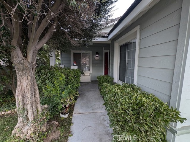 Detail Gallery Image 2 of 21 For 25850 London Pl, Stevenson Ranch,  CA 91381 - 4 Beds | 2 Baths