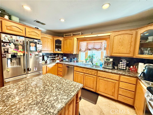 Detail Gallery Image 8 of 35 For 11833 Grayling, Whittier,  CA 90604 - 4 Beds | 3 Baths