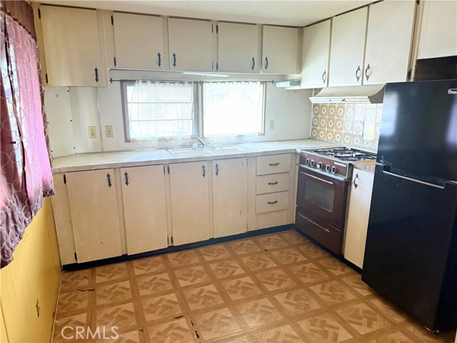 Detail Gallery Image 8 of 38 For 185 N Eucalyptus #53,  Rialto,  CA 92376 - 2 Beds | 1 Baths