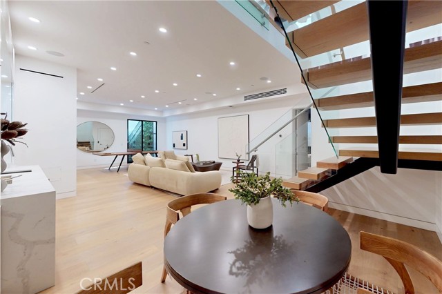 Detail Gallery Image 48 of 56 For 1845 Coldwater Canyon Dr, Beverly Hills,  CA 90210 - 4 Beds | 3 Baths