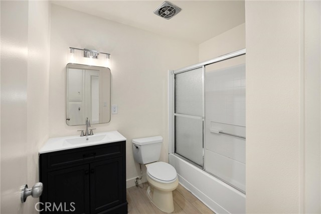 24830 Lukewood Place, Moreno Valley CA: https://media.crmls.org/medias/db076f82-b838-4f50-afcc-bb662a8cc3a4.jpg