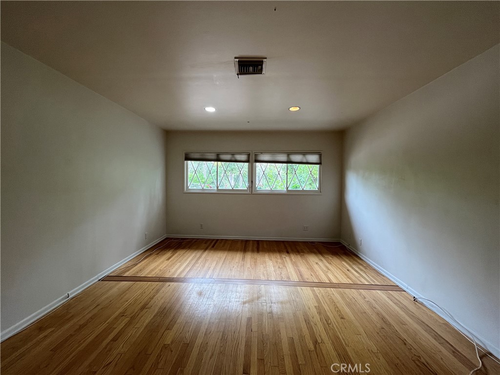 MLS #SR25256153 image #13