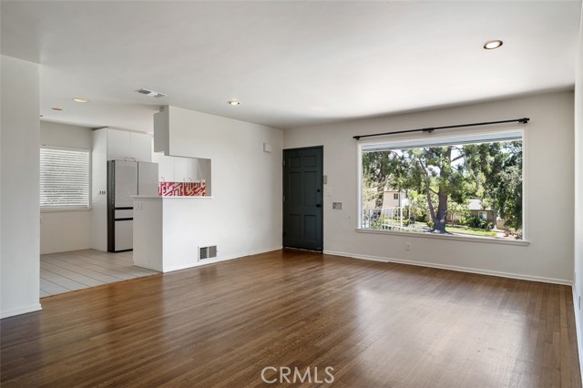 1193 Mount Lowe Drive, Altadena CA: https://media.crmls.org/medias/db08279c-eed3-400f-a30c-08107f3f40fb.jpg