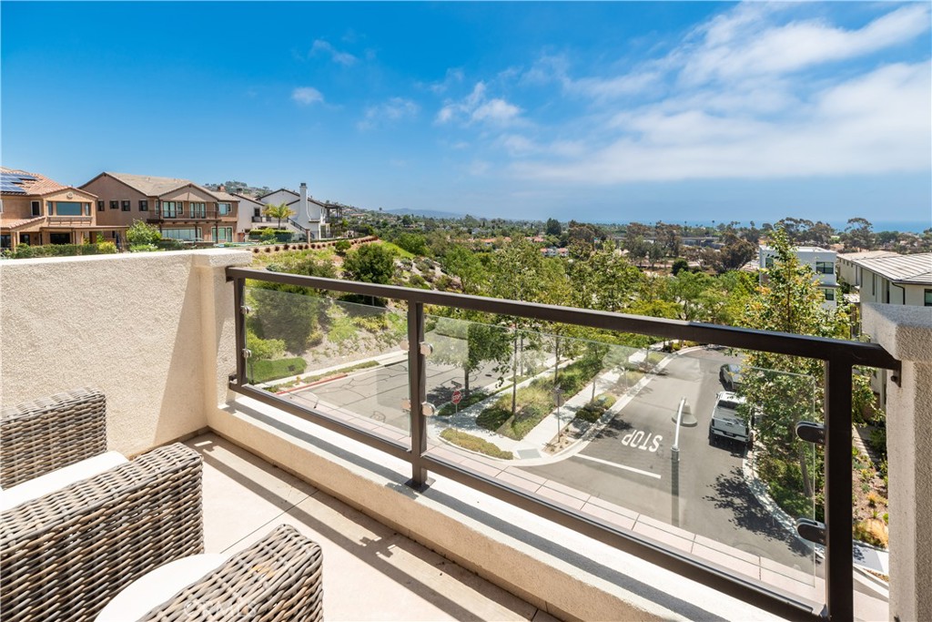 MLS #OC25256638 image #39