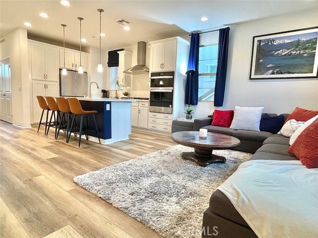 181 Moonflower Road, Rancho Mission Viejo CA: https://media.crmls.org/medias/db084baf-75a7-42aa-95d5-a2e22bffe969.jpg