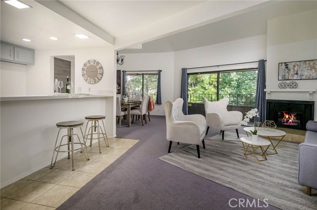 Detail Gallery Image 4 of 37 For 2756 Pine Creek, Fullerton,  CA 92835 - 1 Beds | 1/1 Baths