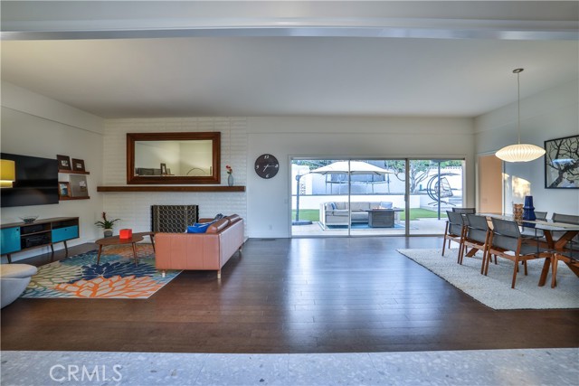 315 Teasdale Drive, Claremont CA: https://media.crmls.org/medias/db08a5fb-f891-4707-badc-8528433be9a5.jpg