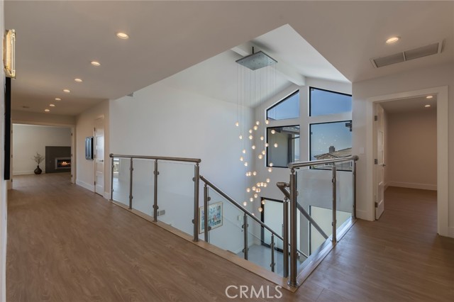 Detail Gallery Image 20 of 62 For 2111 Rimcrest Dr, Glendale,  CA 91207 - 4 Beds | 5 Baths