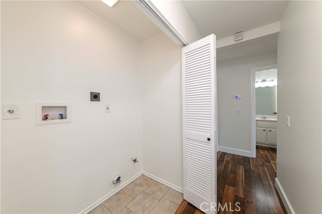 6409 Heatherwood Drive, Jurupa Valley CA: https://media.crmls.org/medias/db0934a6-c9ed-4892-83a2-02bd75154625.jpg