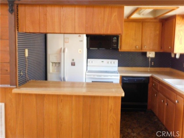 25109 Coulter Drive, Idyllwild, California 92549, 2 Bedrooms Bedrooms, ,2 BathroomsBathrooms,Residential,For Sale,25109 Coulter Drive,CRIV23208138