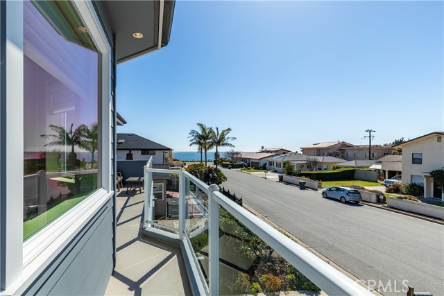Detail Gallery Image 14 of 31 For 427 Water, Pismo Beach,  CA 93449 - 3 Beds | 2/1 Baths