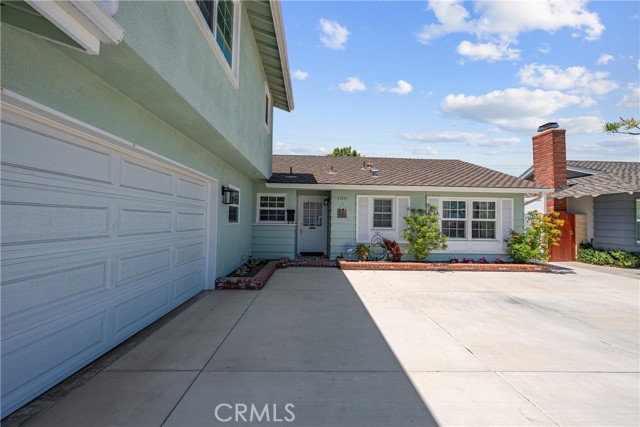 15291 Newcastle Lane, Huntington Beach CA: https://media.crmls.org/medias/db0af928-9de8-484f-952d-5a498fb6debb.jpg