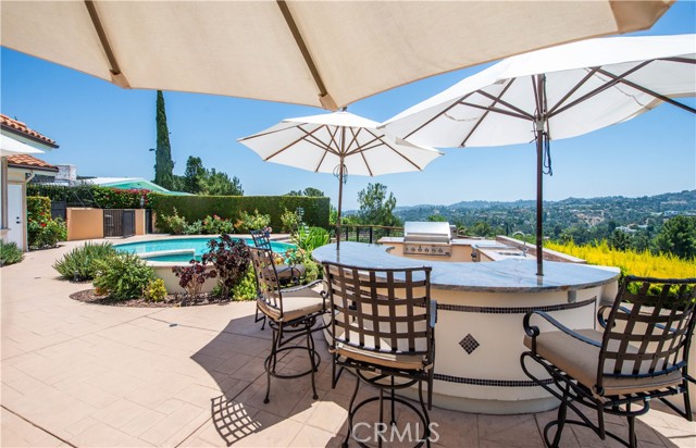 17068 Countess Place, Encino CA: https://media.crmls.org/medias/db0b0b44-443d-4df6-a634-0440bedf8c46.jpg