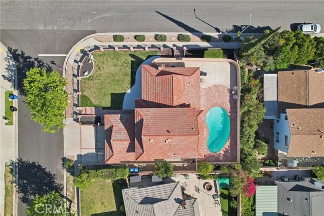19040 Celtic Street, Porter Ranch CA: https://media.crmls.org/medias/db0b4491-efd7-45d3-be71-297030a065f9.jpg