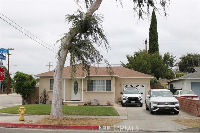 3641 W Oak Avenue, Fullerton CA: https://media.crmls.org/medias/db0b9b97-5e61-4e44-b503-57baf3bda067.jpg