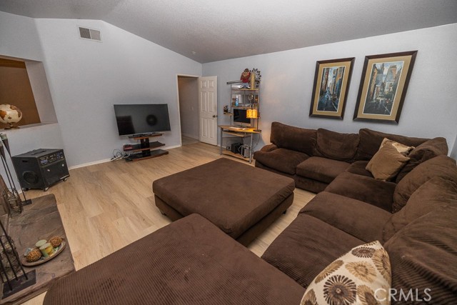 Detail Gallery Image 25 of 32 For 38010 San Mateo Ave, Palmdale,  CA 93551 - 4 Beds | 3 Baths