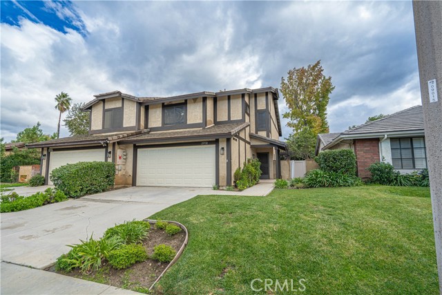 Detail Gallery Image 2 of 22 For 23732 via Tomas, Valencia,  CA 91355 - 3 Beds | 3 Baths