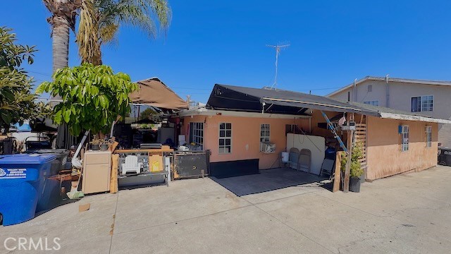Image 2 of 17 For 3844 Whiteside Street