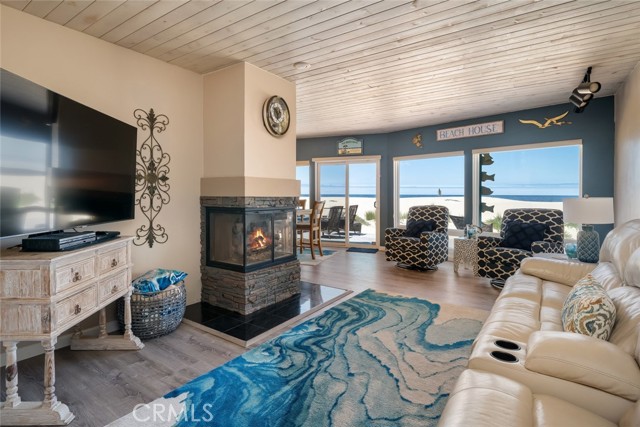 Detail Gallery Image 12 of 63 For 1652 Strand Way, Oceano,  CA 93445 - 4 Beds | 4/1 Baths