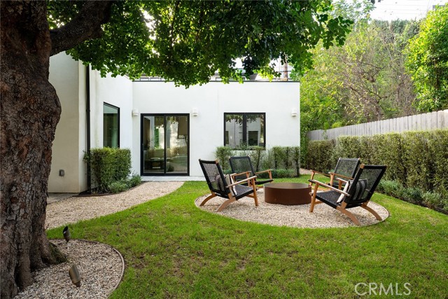 Detail Gallery Image 33 of 40 For 4935 Agnes Ave, Valley Village,  CA 91607 - 5 Beds | 3 Baths