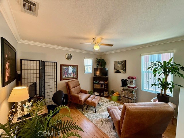Detail Gallery Image 10 of 27 For 14921 Pete Dye St, Moreno Valley,  CA 92555 - 3 Beds | 2/1 Baths