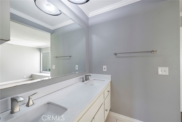 Detail Gallery Image 38 of 44 For 5812 Old Village Rd #212,  Yorba Linda,  CA 92887 - 3 Beds | 2 Baths