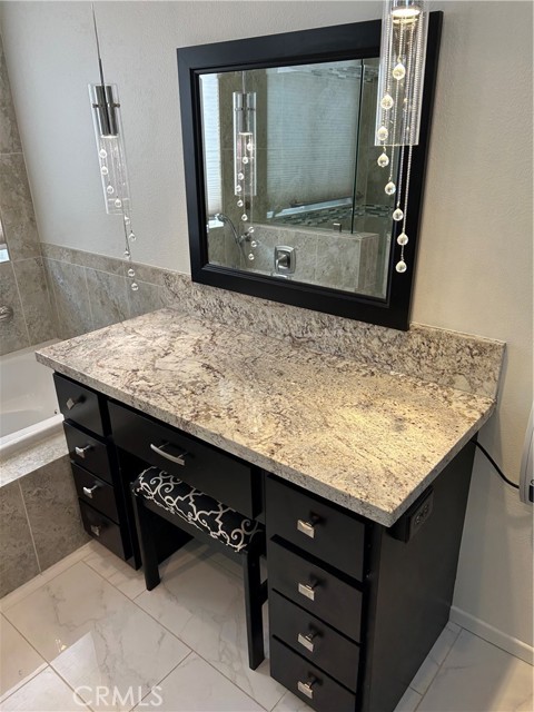 30101 Chateau Cuvaison, Murrieta CA: https://media.crmls.org/medias/db0eb625-bb45-423f-98df-a0f567a63289.jpg