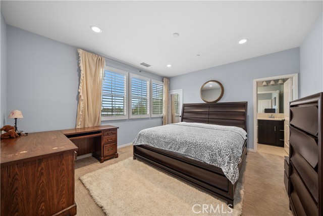 3942 Alexander Ave, Ontario CA: https://media.crmls.org/medias/db105b64-133b-4e1c-857e-8e621f115264.jpg