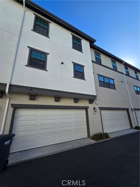 Front Image Thumbnail for CRCV26059617