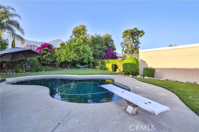 6073 Cameo Street, Rancho Cucamonga CA: https://media.crmls.org/medias/db12aa41-6a36-43f9-8c2d-843f9cb14402.jpg