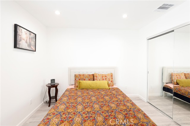 Detail Gallery Image 16 of 26 For 18623 Bryant St, Northridge,  CA 91324 - 3 Beds | 2 Baths