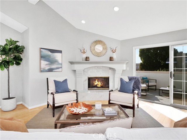 2705 Gates Avenue, Redondo Beach, California 90278, 3 Bedrooms Bedrooms, ,2 BathroomsBathrooms,Residential,Sold,Gates,SB21245963