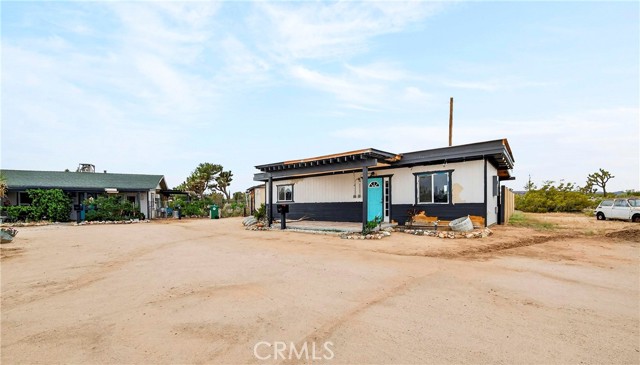 Detail Gallery Image 4 of 67 For 57661 Aberdeen, Yucca Valley,  CA 92284 - – Beds | – Baths