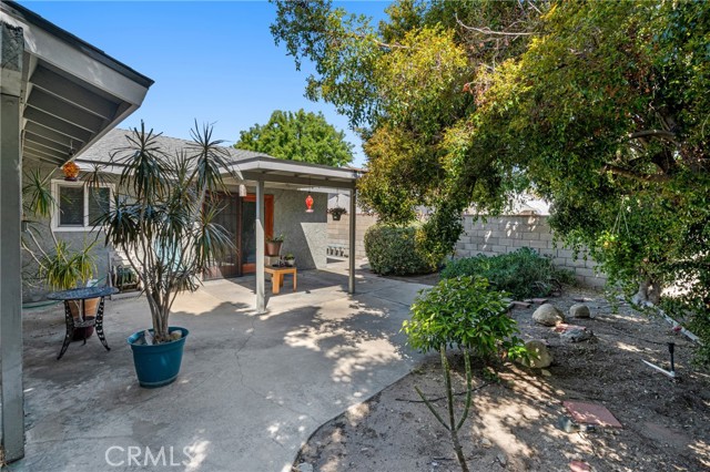 9945 Date Street, Fontana CA: https://media.crmls.org/medias/db14b140-d2bf-4949-9c96-1e6aa80e24fe.jpg