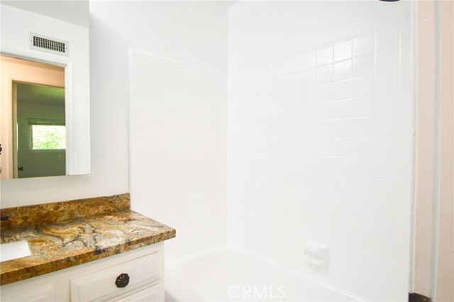 Detail Gallery Image 21 of 29 For 3050 S Bristol St #138,  Santa Ana,  CA 92704 - 2 Beds | 1 Baths