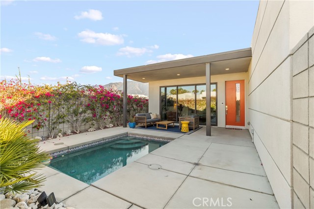 Detail Gallery Image 1 of 35 For 3345 Ambassador Dr, Palm Springs,  CA 92262 - 3 Beds | 2/1 Baths