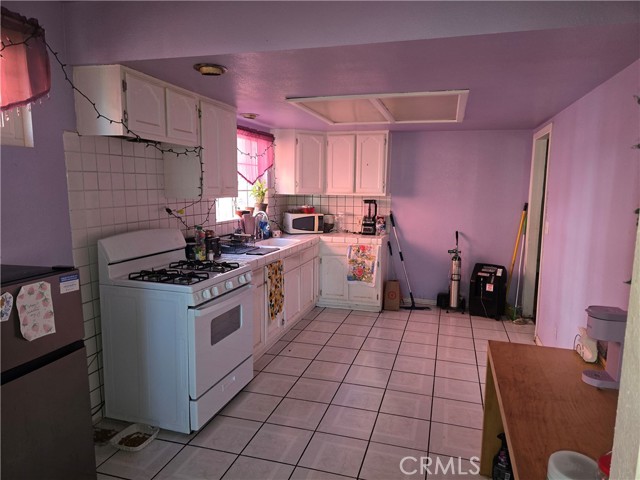 Detail Gallery Image 6 of 19 For 4920 Stratford, Los Angeles,  CA 90042 - – Beds | – Baths