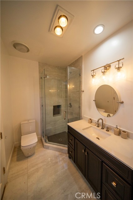 Detail Gallery Image 41 of 74 For 17437 Oak Creek Ct, Encino,  CA 91316 - 5 Beds | 5/1 Baths