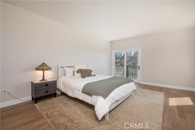 Detail Gallery Image 29 of 42 For 6432 Weidlake Dr, Los Angeles,  CA 90068 - 4 Beds | 3/1 Baths