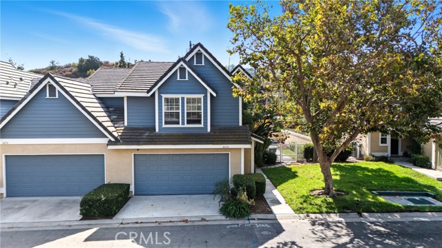 Detail Gallery Image 3 of 60 For 6070 E Summit, Anaheim Hills,  CA 92807 - 3 Beds | 3 Baths