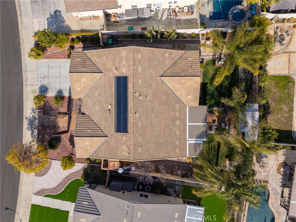 https://media.crmls.org/medias/db17f7b8-87b2-445e-9c22-091b77759dc5.jpg?preset=X-Large