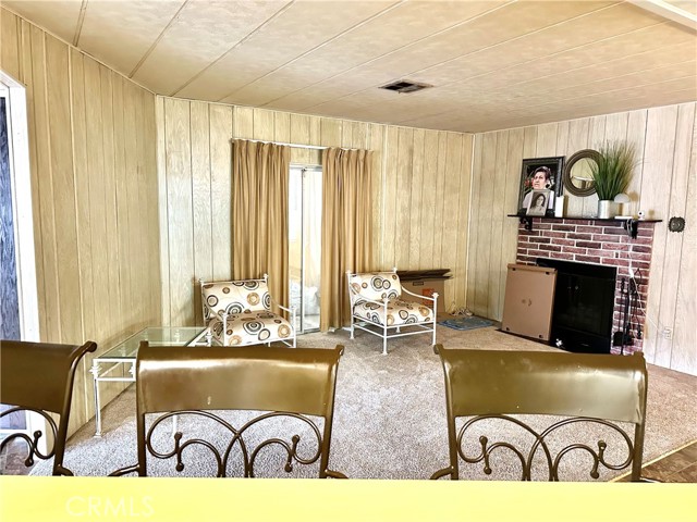 1315 E Marshall Boulevard, San Bernardino CA: https://media.crmls.org/medias/db18230a-3f01-4a9e-b415-1cc361209054.jpg