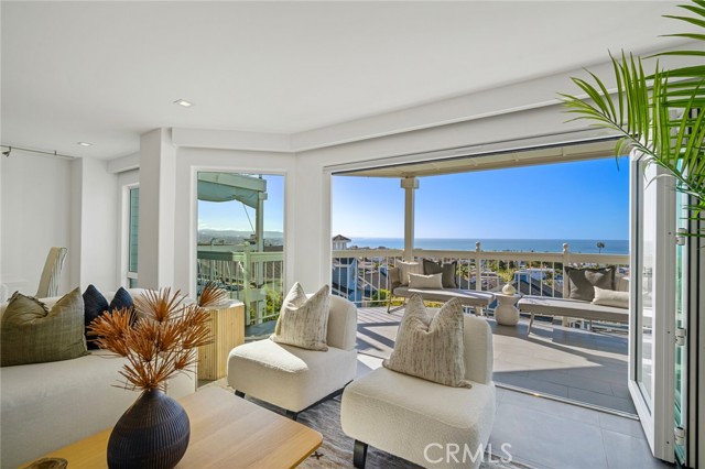 Detail Gallery Image 7 of 46 For 24436 Alta Vista Drive #17,  Dana Point,  CA 92629 - 3 Beds | 3 Baths