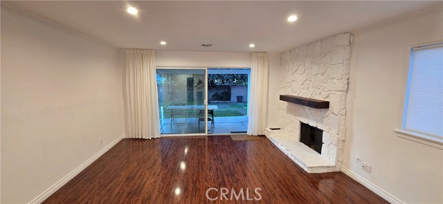 Detail Gallery Image 2 of 19 For 10937 Collett Ave, Granada Hills,  CA 91344 - 3 Beds | 2 Baths