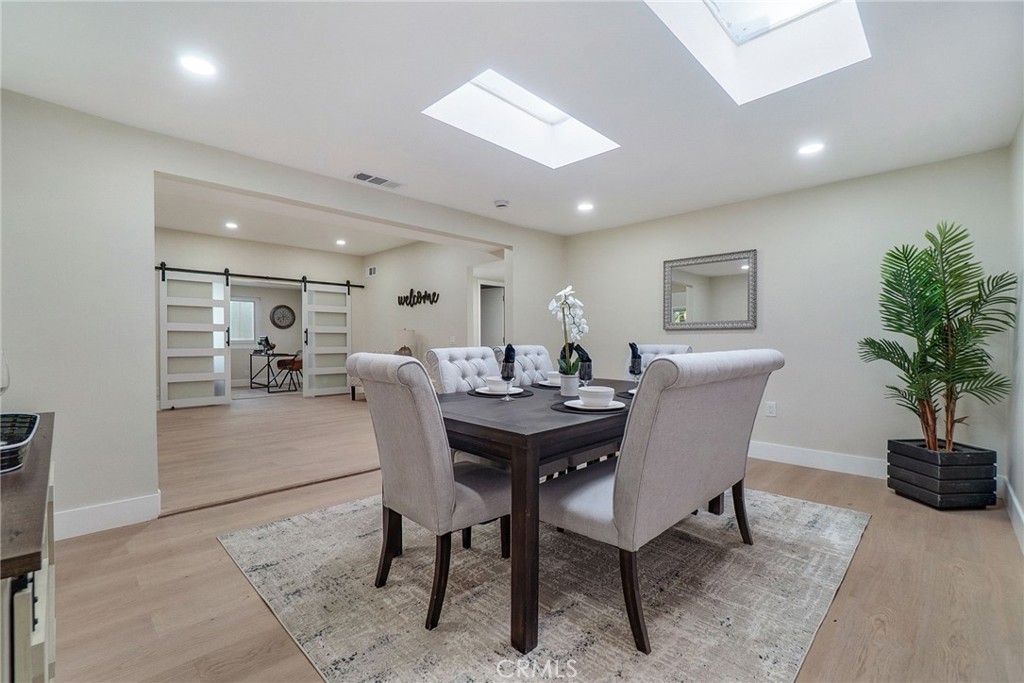 MLS #OC25260184 image #34