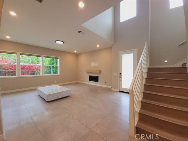 66 Swift, Irvine CA: https://media.crmls.org/medias/db19ebe4-b866-4e76-b4d1-72d179686a69.jpg